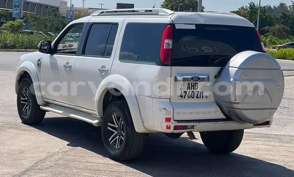Tenga Tsaru Ford Everest Zvimwe Mota in Lusaka in Zambia