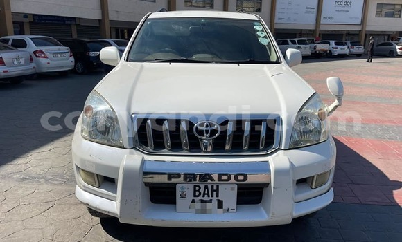 Acheter Occasion Voiture Toyota Prado Blanc à Lusaka, Zambie Acheter Occasion Voiture Toyota Prado Blanc à Lusaka, Zambie