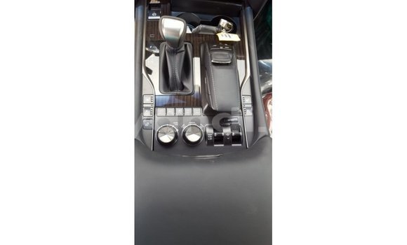 Tenga Imported Lexus LX Zvimwe Mota in Import - Dubai in Zambia Tenga Imported Lexus LX Zvimwe Mota in Import - Dubai in Zambia