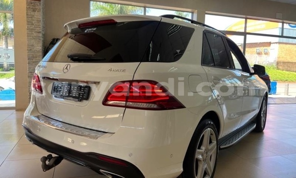 Buy Used Mercedes‒Benz GLE White Car in Chingola in Zambia Buy Used Mercedes‒Benz GLE White Car in Chingola in Zambia