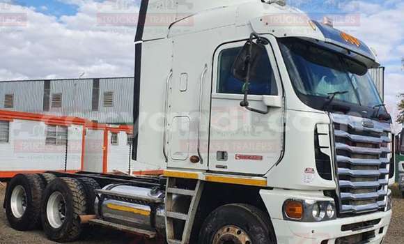 Acheter Occasion Utilitaire DAF CF Blanc à Lusaka, Zambie Acheter Occasion Utilitaire DAF CF Blanc à Lusaka, Zambie