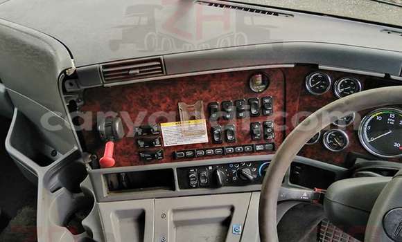 Acheter Occasion Utilitaire DAF CF Blanc à Lusaka, Zambie Acheter Occasion Utilitaire DAF CF Blanc à Lusaka, Zambie