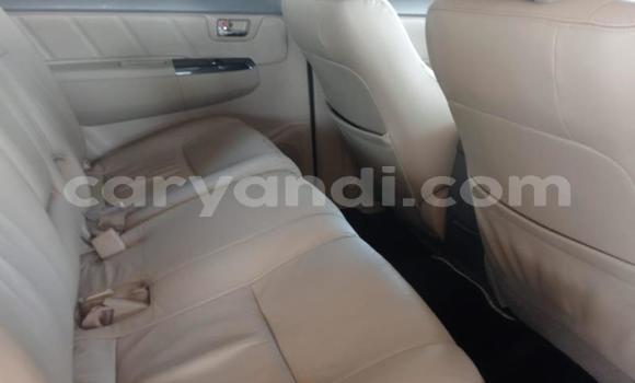 Acheter Occasion Voiture Toyota Fortuner Blanc à Lusaka, Zambie Acheter Occasion Voiture Toyota Fortuner Blanc à Lusaka, Zambie