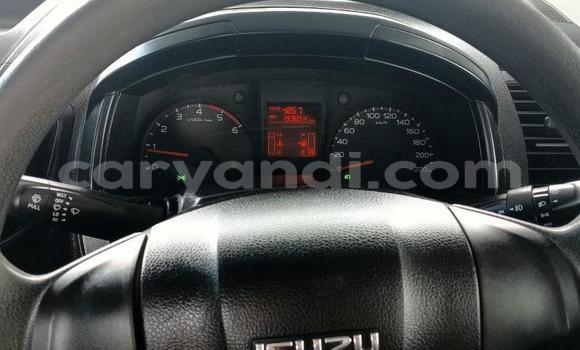 Acheter Occasion Voiture Isuzu KB Blanc à Lusaka, Zambie Acheter Occasion Voiture Isuzu KB Blanc à Lusaka, Zambie