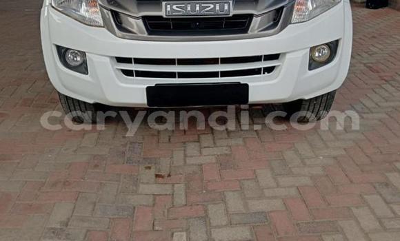 Acheter Occasion Voiture Isuzu KB Blanc à Lusaka, Zambie Acheter Occasion Voiture Isuzu KB Blanc à Lusaka, Zambie