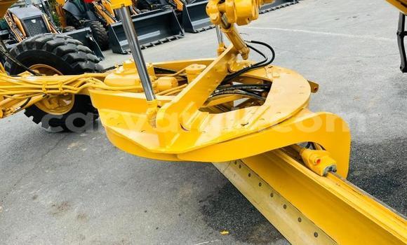 Acheter Occasion Utilitaire Caterpillar 120 Beige à Lusaka, Zambie Acheter Occasion Utilitaire Caterpillar 120 Beige à Lusaka, Zambie