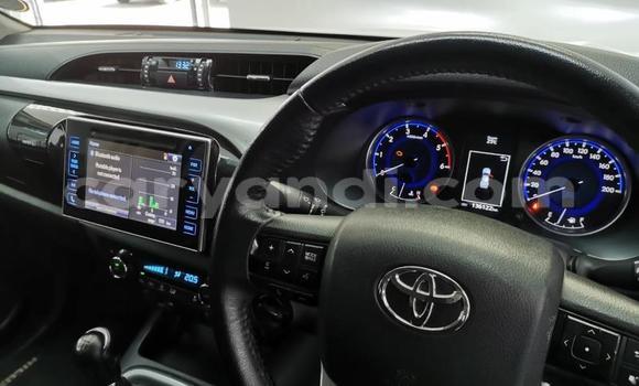 Acheter Occasion Voiture Toyota Hilux Blanc à Lusaka, Zambie Acheter Occasion Voiture Toyota Hilux Blanc à Lusaka, Zambie