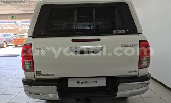 Acheter Occasion Voiture Toyota Hilux Blanc à Lusaka, Zambie Acheter Occasion Voiture Toyota Hilux Blanc à Lusaka, Zambie