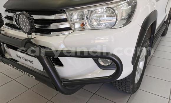 Acheter Occasion Voiture Toyota Hilux Blanc à Lusaka, Zambie Acheter Occasion Voiture Toyota Hilux Blanc à Lusaka, Zambie
