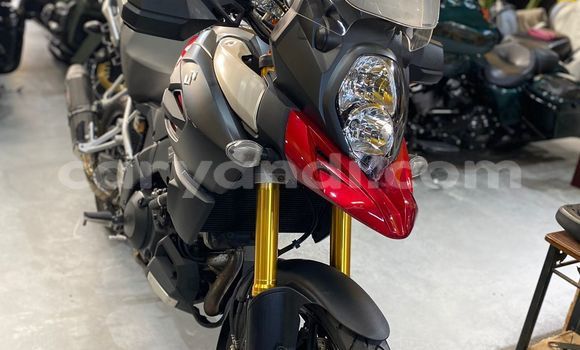 Nunua Ilio tumika Suzuki V-Strom Nyekundu Bike ndani ya Lusaka nchini Zambia