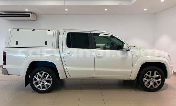 Nunua Ilio tumika Volkswagen Amarok Nyeupe Gari ndani ya Lusaka nchini Zambia Nunua Ilio tumika Volkswagen Amarok Nyeupe Gari ndani ya Lusaka nchini Zambia