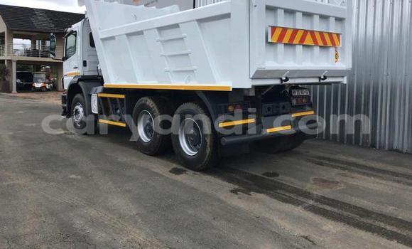 Buy Used Mercedes–Benz Tipper White Truck in Chilanga in Lusaka Buy Used Mercedes–Benz Tipper White Truck in Chilanga in Lusaka