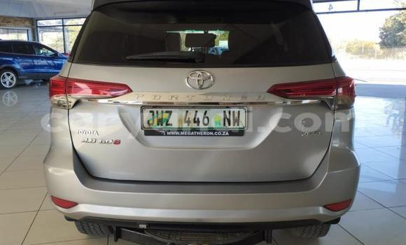 Buy Used Toyota Fortuner Red Car in Lusaka in Zambia Buy Used Toyota Fortuner Red Car in Lusaka in Zambia