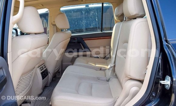 Nunua Imported Toyota Land Cruiser Nyeusi Gari ndani ya Import - Dubai nchini Zambia Nunua Imported Toyota Land Cruiser Nyeusi Gari ndani ya Import - Dubai nchini Zambia