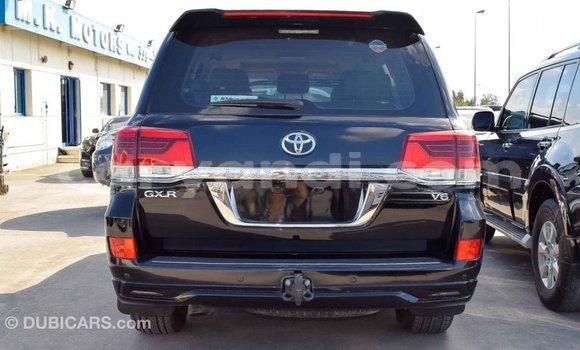 Nunua Imported Toyota Land Cruiser Nyeusi Gari ndani ya Import - Dubai nchini Zambia Nunua Imported Toyota Land Cruiser Nyeusi Gari ndani ya Import - Dubai nchini Zambia