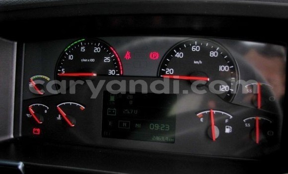 Acheter Occasion Utilitaire Volvo F4 Blanc à Lusaka, Zambie Acheter Occasion Utilitaire Volvo F4 Blanc à Lusaka, Zambie