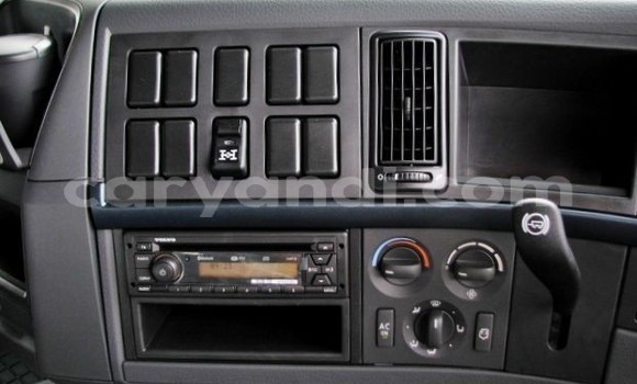 Acheter Occasion Utilitaire Volvo F4 Blanc à Lusaka, Zambie Acheter Occasion Utilitaire Volvo F4 Blanc à Lusaka, Zambie