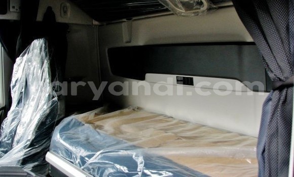 Acheter Occasion Utilitaire Volvo F4 Blanc à Lusaka, Zambie Acheter Occasion Utilitaire Volvo F4 Blanc à Lusaka, Zambie