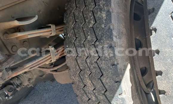 Acheter Occasion Utilitaire Isuzu FTR 850 Blanc à Lusaka, Zambie Acheter Occasion Utilitaire Isuzu FTR 850 Blanc à Lusaka, Zambie