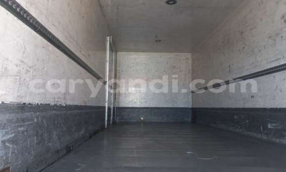 Acheter Occasion Utilitaire Isuzu FTR 850 Blanc à Lusaka, Zambie Acheter Occasion Utilitaire Isuzu FTR 850 Blanc à Lusaka, Zambie