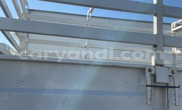 Acheter Occasion Utilitaire Caterpillar 120 Blanc à Lusaka, Zambie Acheter Occasion Utilitaire Caterpillar 120 Blanc à Lusaka, Zambie