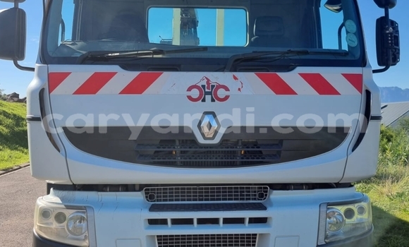 Tenga Tsaru Caterpillar 120 Chena Rori in Lusaka in Zambia Tenga Tsaru Caterpillar 120 Chena Rori in Lusaka in Zambia