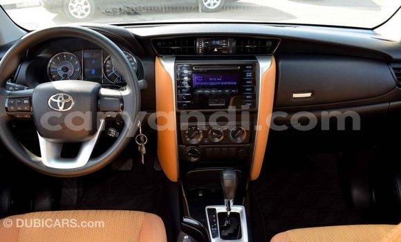 Nunua Imported Toyota Fortuner Bluu Gari ndani ya Import - Dubai nchini Zambia Nunua Imported Toyota Fortuner Bluu Gari ndani ya Import - Dubai nchini Zambia