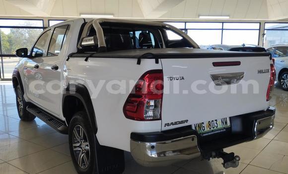 Buy Used Toyota Hilux White Car in Lusaka in Zambia Buy Used Toyota Hilux White Car in Lusaka in Zambia