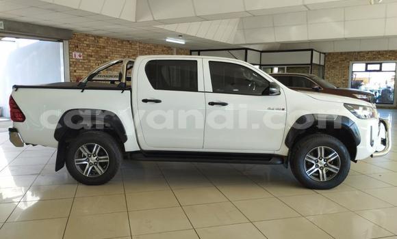 Buy Used Toyota Hilux White Car in Lusaka in Zambia Buy Used Toyota Hilux White Car in Lusaka in Zambia