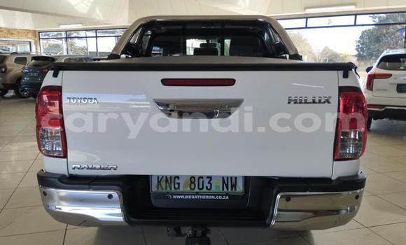 Buy Used Toyota Hilux White Car in Lusaka in Zambia Buy Used Toyota Hilux White Car in Lusaka in Zambia