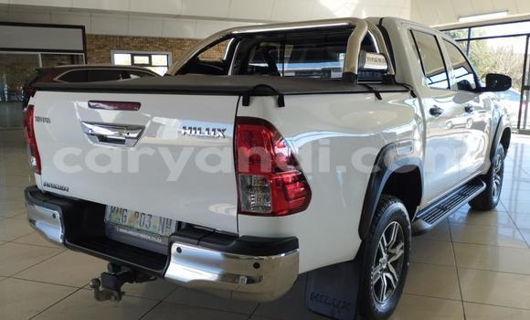 Buy Used Toyota Hilux White Car in Lusaka in Zambia Buy Used Toyota Hilux White Car in Lusaka in Zambia