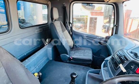 Nunua Ilio tumika Mercedes–Benz Tipper Nyingine Lori ndani ya Lusaka nchini Zambia Nunua Ilio tumika Mercedes–Benz Tipper Nyingine Lori ndani ya Lusaka nchini Zambia