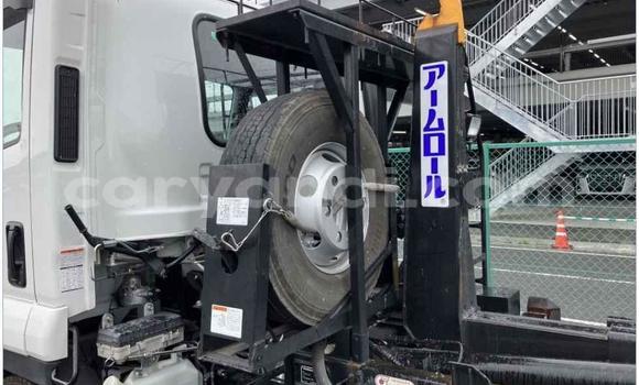 Buy Used Isuzu FTR 850 White Truck in Lusaka in Zambia Buy Used Isuzu FTR 850 White Truck in Lusaka in Zambia