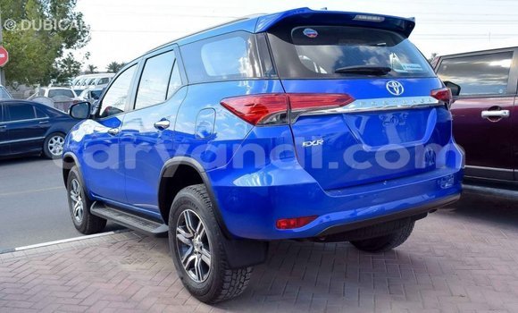 Nunua Imported Toyota Fortuner Bluu Gari ndani ya Import - Dubai nchini Zambia Nunua Imported Toyota Fortuner Bluu Gari ndani ya Import - Dubai nchini Zambia