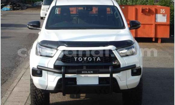 Buy Used Toyota Hilux Silver Car in Lusaka in Zambia Buy Used Toyota Hilux Silver Car in Lusaka in Zambia