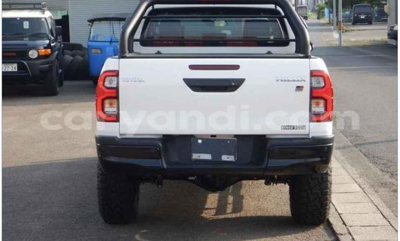 Buy Used Toyota Hilux Silver Car in Lusaka in Zambia Buy Used Toyota Hilux Silver Car in Lusaka in Zambia