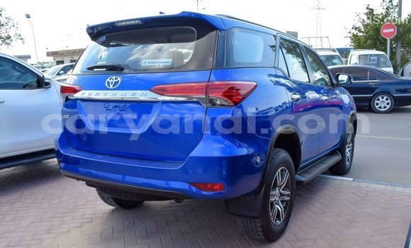 Nunua Imported Toyota Fortuner Bluu Gari ndani ya Import - Dubai nchini Zambia Nunua Imported Toyota Fortuner Bluu Gari ndani ya Import - Dubai nchini Zambia