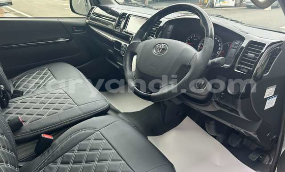 Buy Used Toyota Hiace Silver Car in Lusaka in Zambia Buy Used Toyota Hiace Silver Car in Lusaka in Zambia