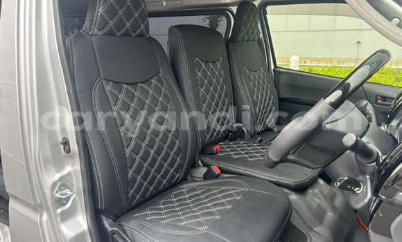 Buy Used Toyota Hiace Silver Car in Lusaka in Zambia Buy Used Toyota Hiace Silver Car in Lusaka in Zambia