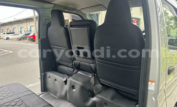 Buy Used Toyota Hiace Silver Car in Lusaka in Zambia Buy Used Toyota Hiace Silver Car in Lusaka in Zambia