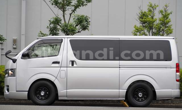 Buy Used Toyota Hiace Silver Car in Lusaka in Zambia Buy Used Toyota Hiace Silver Car in Lusaka in Zambia
