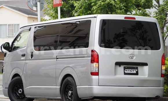 Buy Used Toyota Hiace Silver Car in Lusaka in Zambia Buy Used Toyota Hiace Silver Car in Lusaka in Zambia