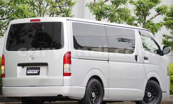 Buy Used Toyota Hiace Silver Car in Lusaka in Zambia Buy Used Toyota Hiace Silver Car in Lusaka in Zambia