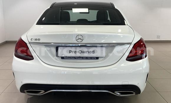 Tenga Tsaru Mercedes-Benz C-Classe Chena Mota in Chilanga in Lusaka Tenga Tsaru Mercedes-Benz C-Classe Chena Mota in Chilanga in Lusaka