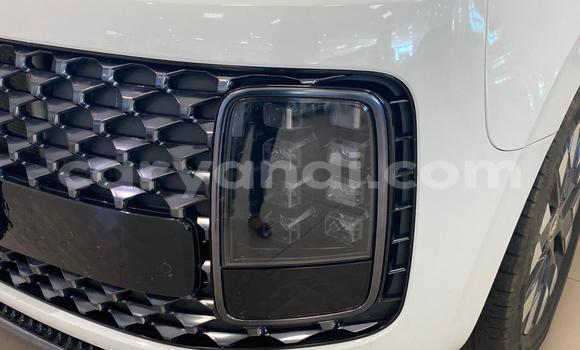 Buy Used Hyundai Starex White Car in Chingola in Zambia Buy Used Hyundai Starex White Car in Chingola in Zambia