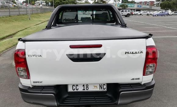 Tenga Tsaru Toyota Hilux Chena Mota in Lusaka in Zambia Tenga Tsaru Toyota Hilux Chena Mota in Lusaka in Zambia