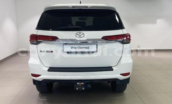 Acheter Occasion Voiture Toyota Fortuner Blanc à Lusaka, Zambie Acheter Occasion Voiture Toyota Fortuner Blanc à Lusaka, Zambie