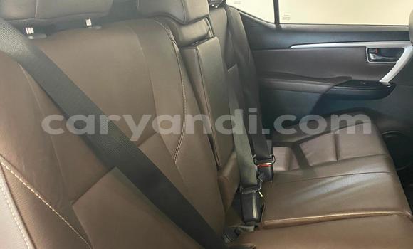 Acheter Occasion Voiture Toyota Fortuner Blanc à Lusaka, Zambie Acheter Occasion Voiture Toyota Fortuner Blanc à Lusaka, Zambie