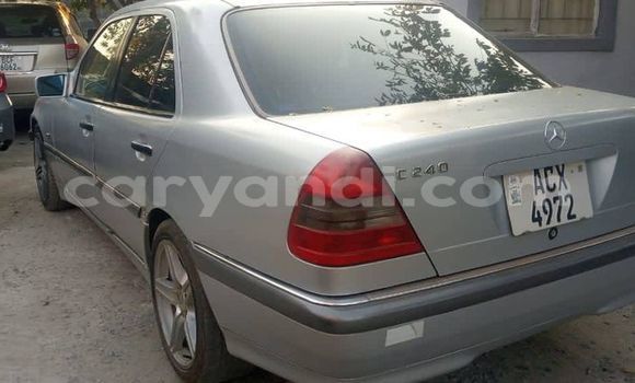 Nunua Ilio tumika Mercedes-Benz C250 coupe Nyingine Gari ndani ya Lusaka nchini Zambia Nunua Ilio tumika Mercedes-Benz C250 coupe Nyingine Gari ndani ya Lusaka nchini Zambia