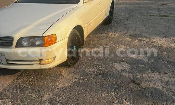 Nunua Ilio tumika Toyota Chaser Nyeupe Gari ndani ya Lusaka nchini Zambia Nunua Ilio tumika Toyota Chaser Nyeupe Gari ndani ya Lusaka nchini Zambia